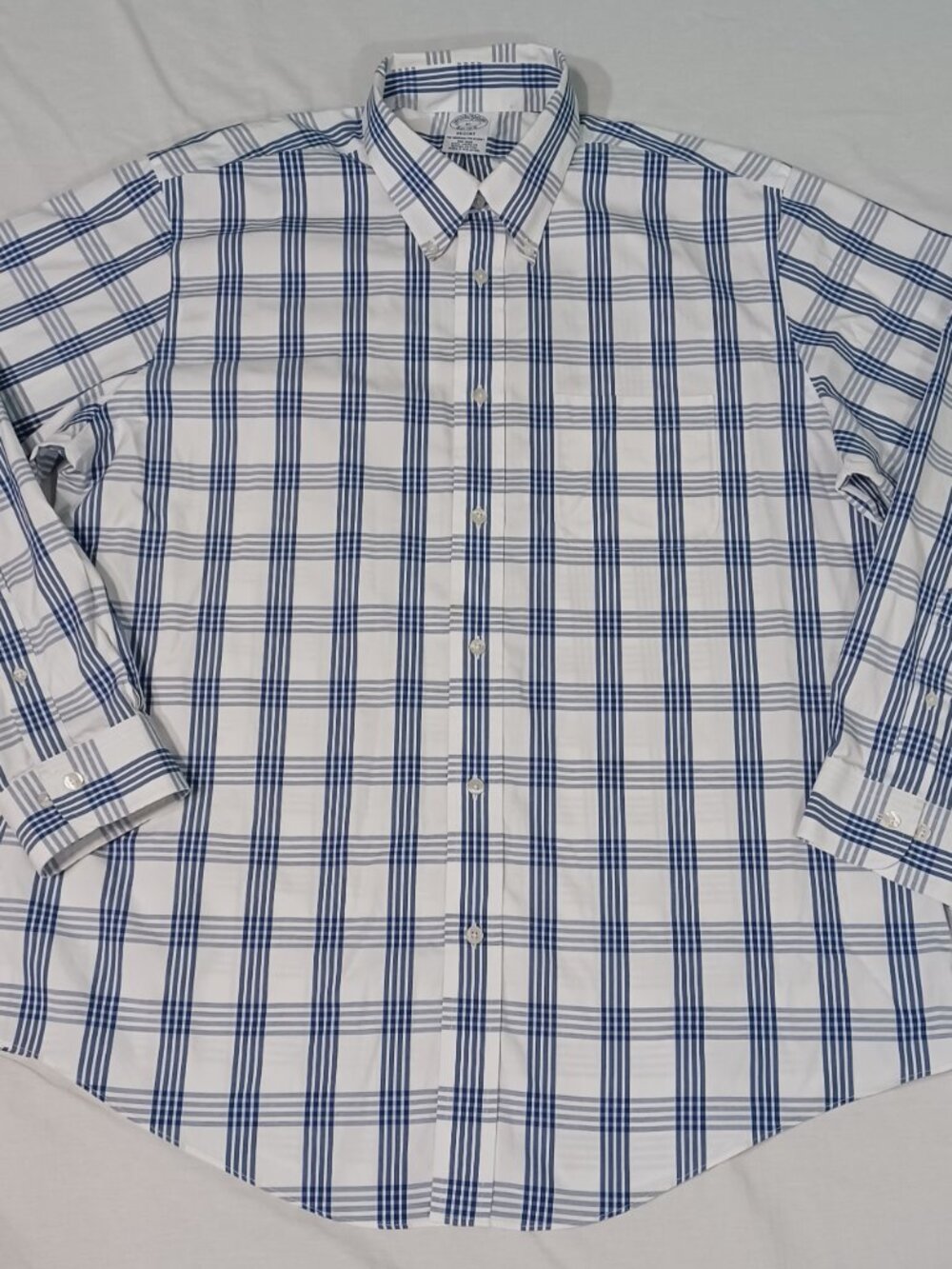 Brooks Brothers Regent Shirt Mens XL Blue White Plaid Non Iron Supima Cotton